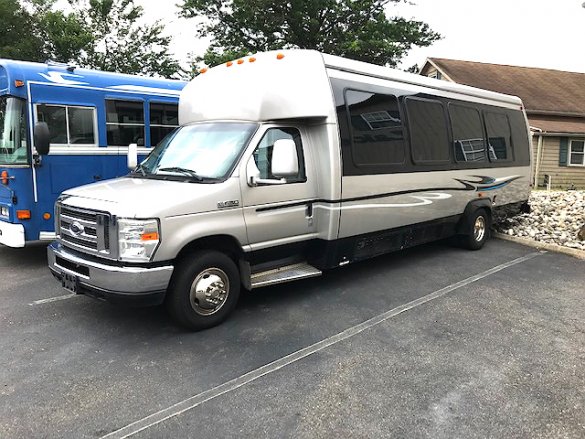 2011 Ford E-450 Shuttle Bus for Sale in MT. Laurel, NJ - Main Photo