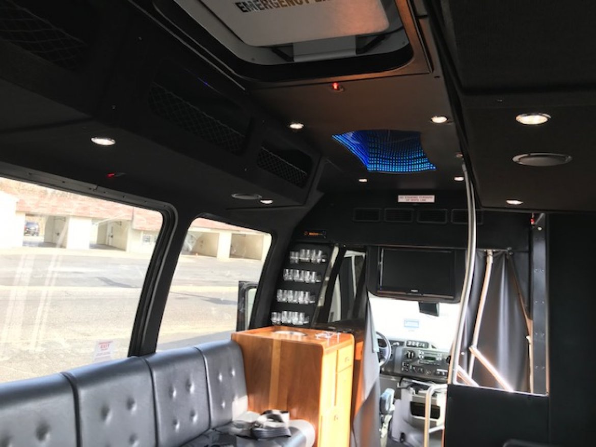 Limo Bus for Sale in Oaklyn, NJ - Photo 7