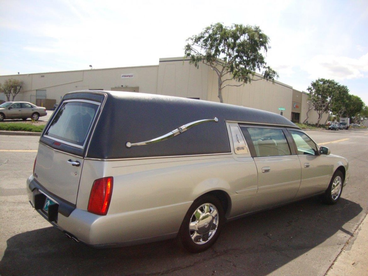 Funeral for Sale in Carson, CA - Photo 9