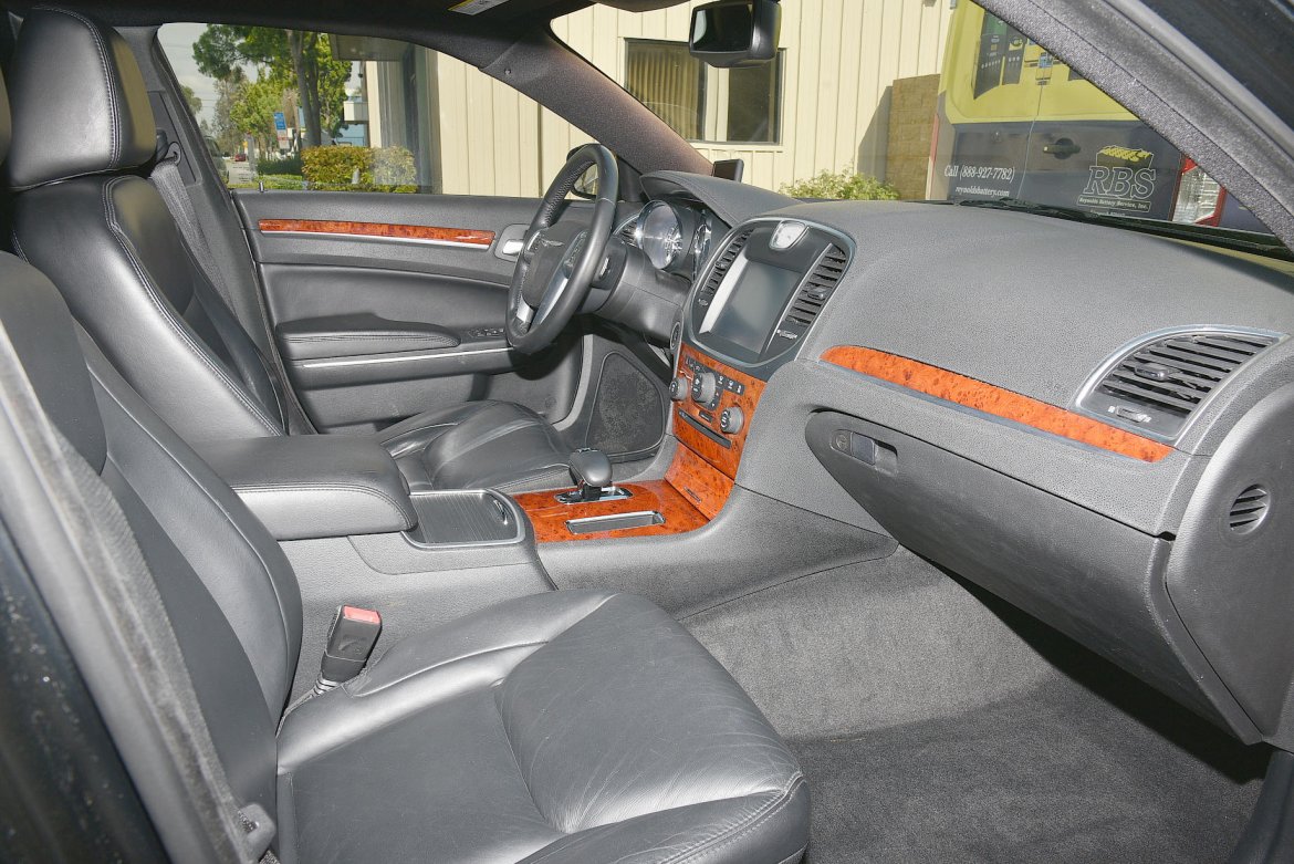 Limousine for Sale in Fontana, CA - Photo 9