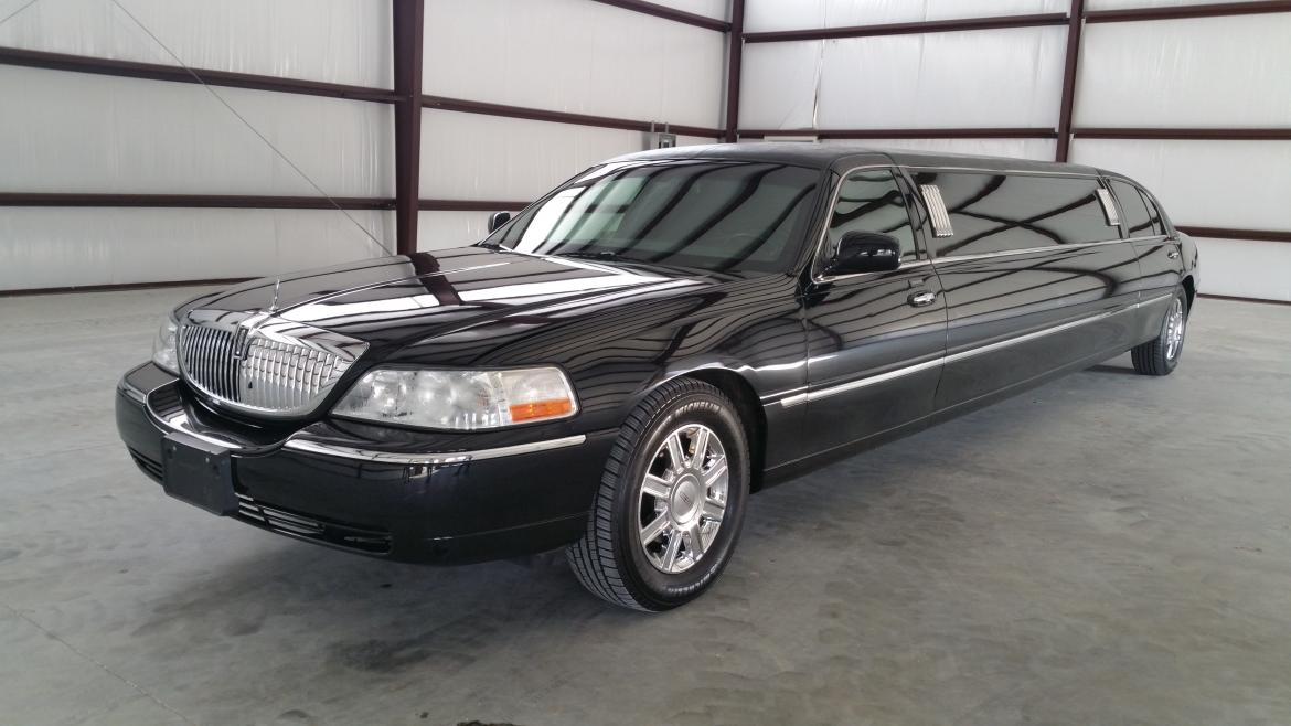 Limousine for sale: 2011 Lincoln Towncar 120&quot; by Krystal Koach