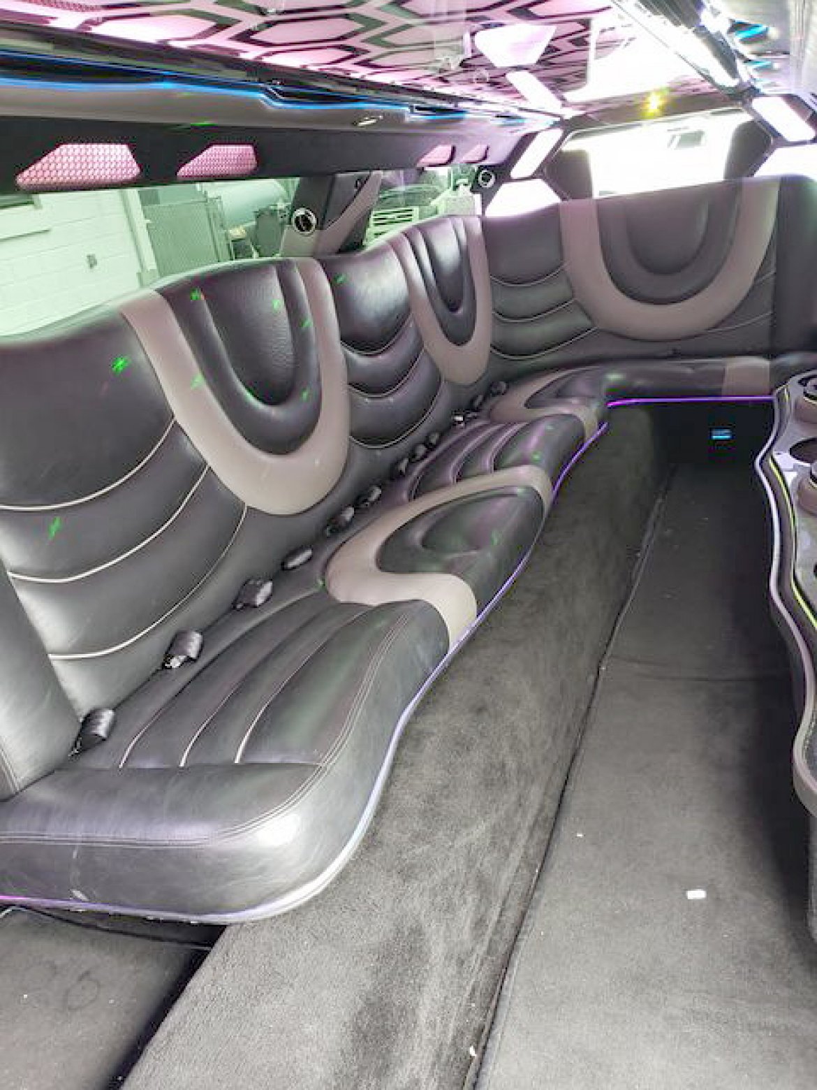 Limousine for Sale in Oaklyn, NJ - Photo 7