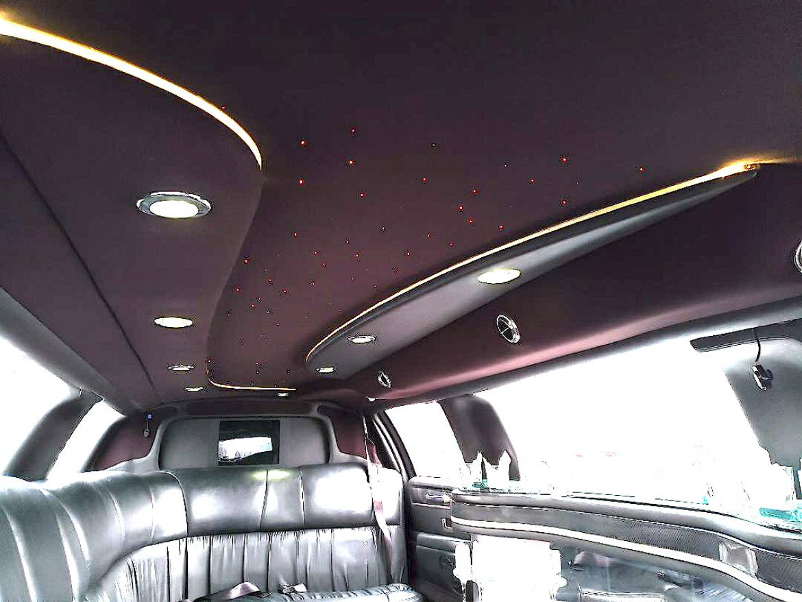 Limousine for Sale in Oaklyn, NJ - Photo 8