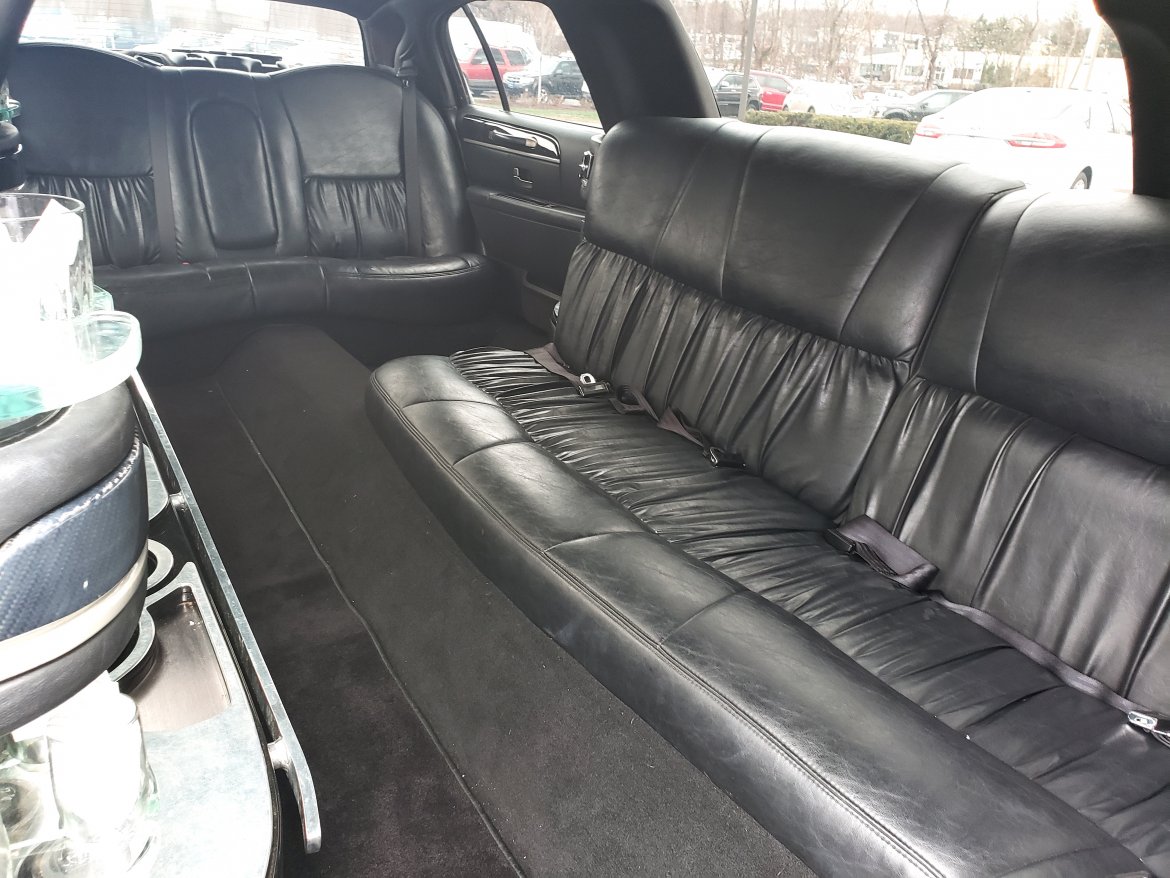 Limousine for Sale in Oaklyn, NJ - Photo 12
