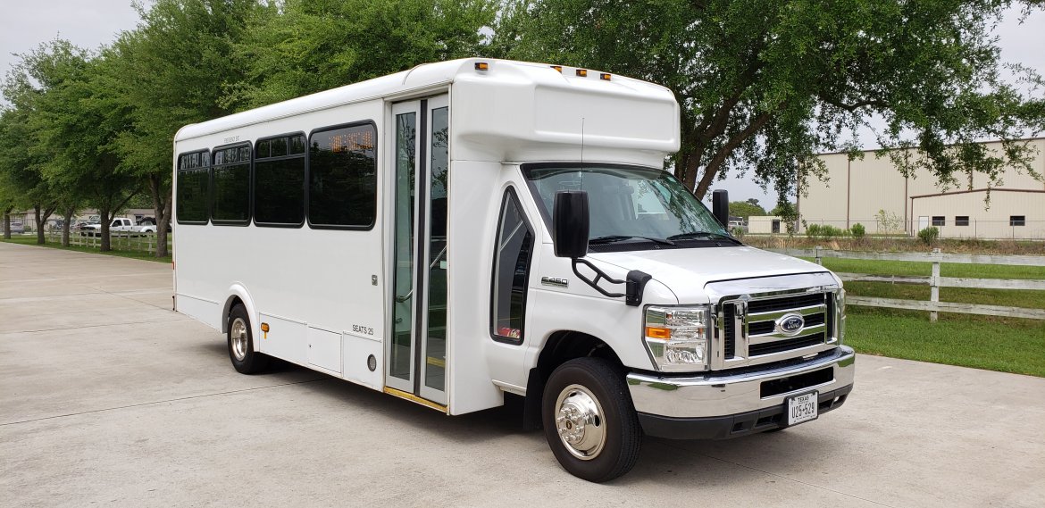 Shuttle Bus for sale: 2015 Ford E450 25&quot; by Glaval