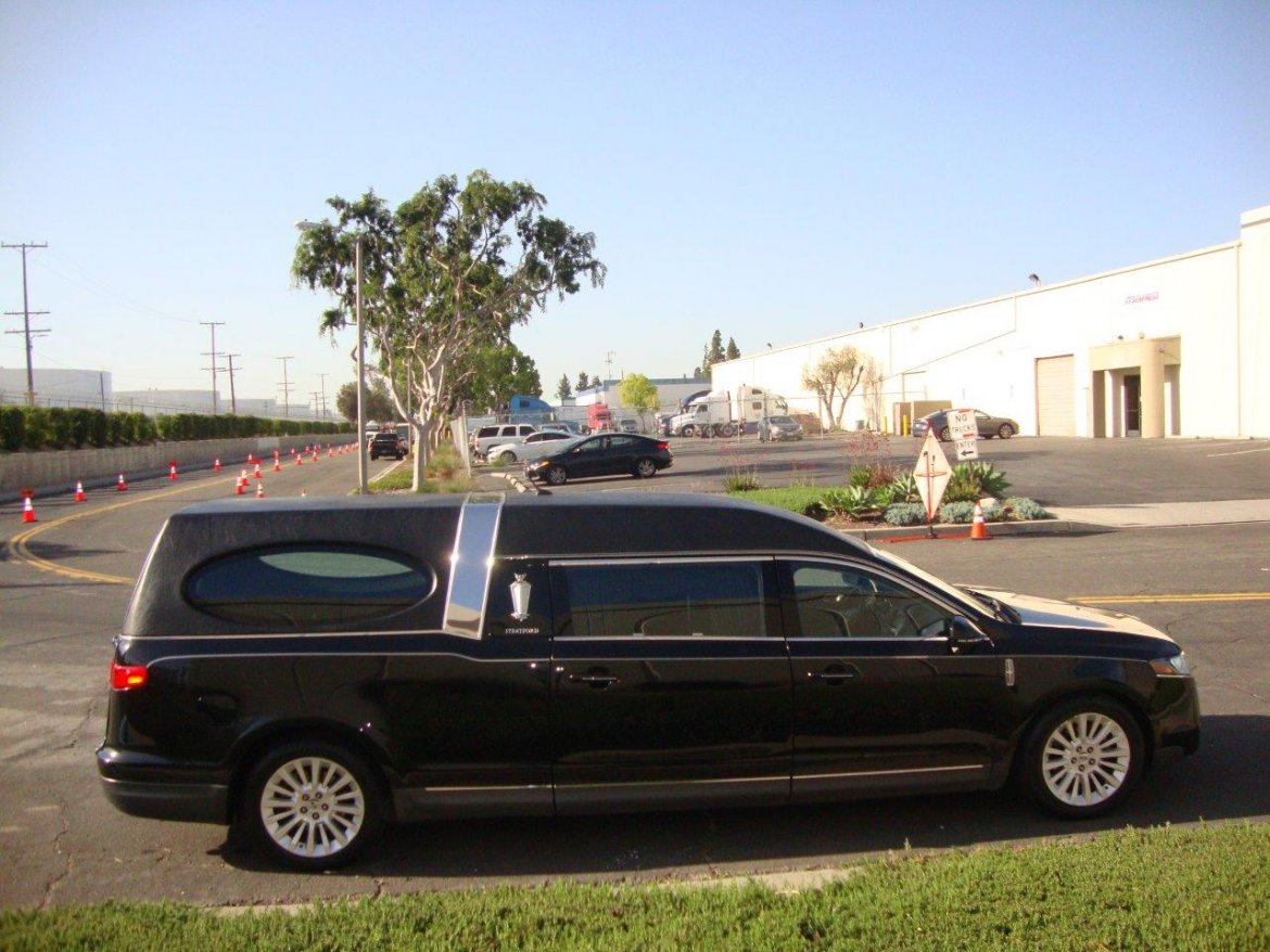 Funeral for Sale in Carson, CA - Photo 9