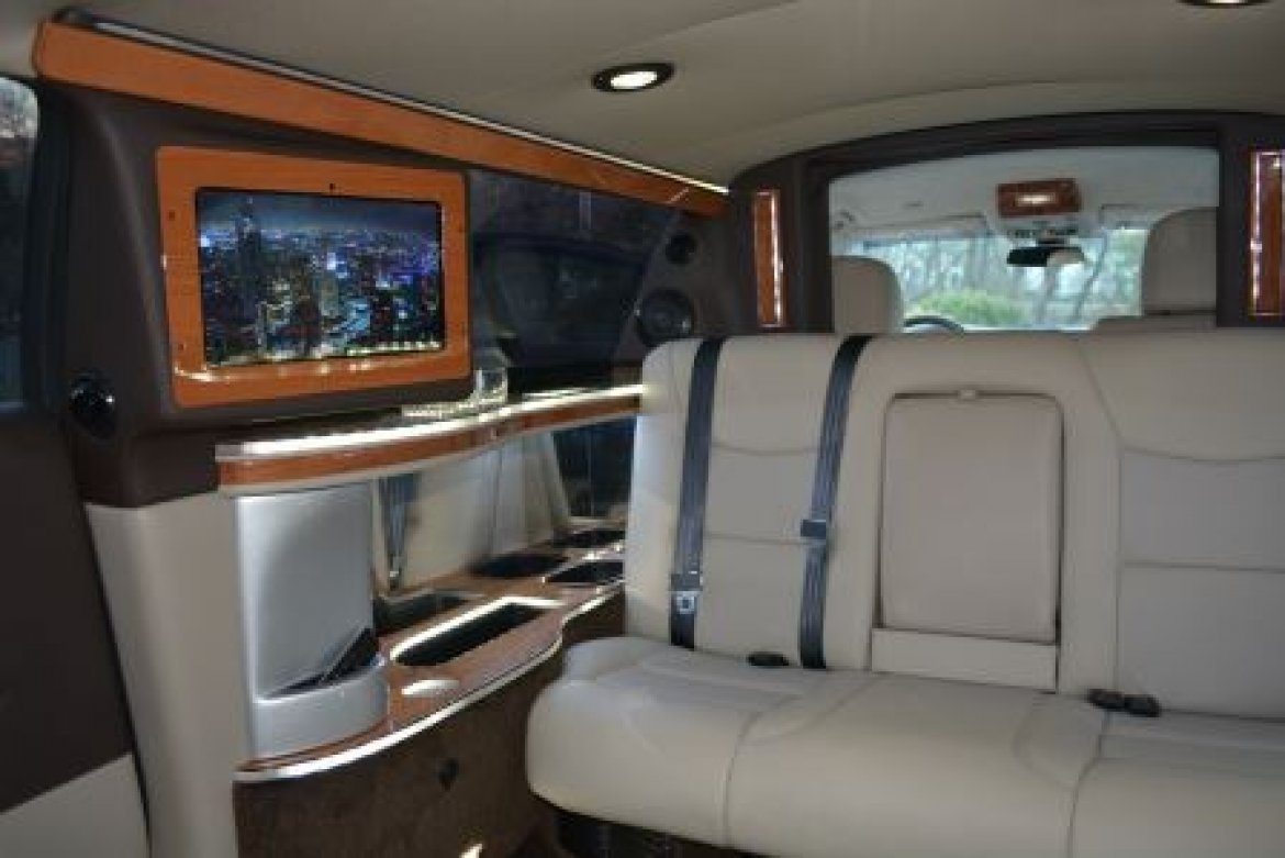 Limousine for Sale in New Providence, NJ - Photo 7