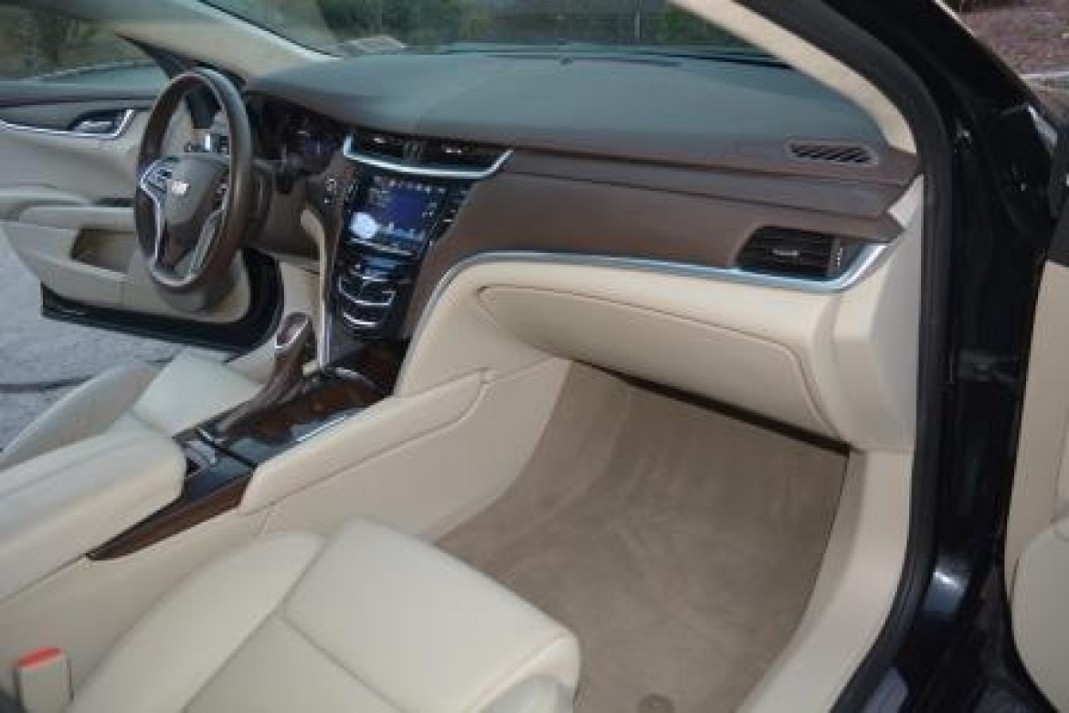 Limousine for Sale in New Providence, NJ - Photo 9