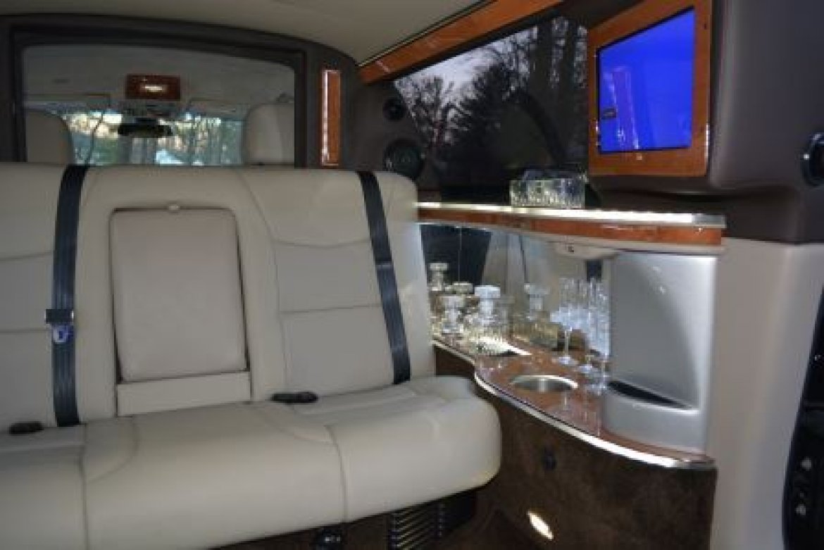 Limousine for Sale in New Providence, NJ - Photo 13
