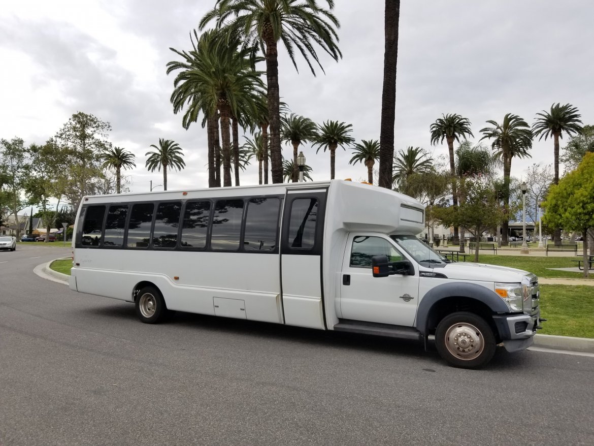 Limo Bus for sale: 2013 Ford F550 SHUTTLE BUS #2815