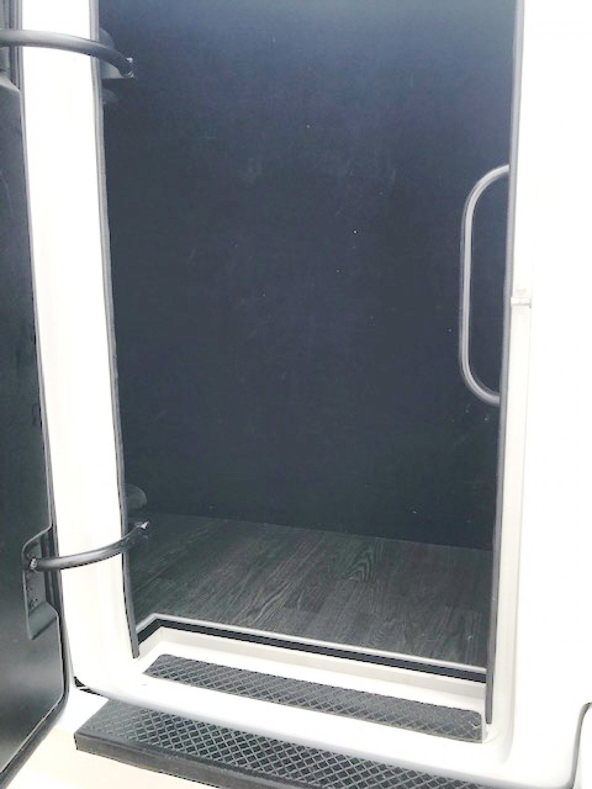 Shuttle Bus for Sale in Riverside, CA - Photo 9