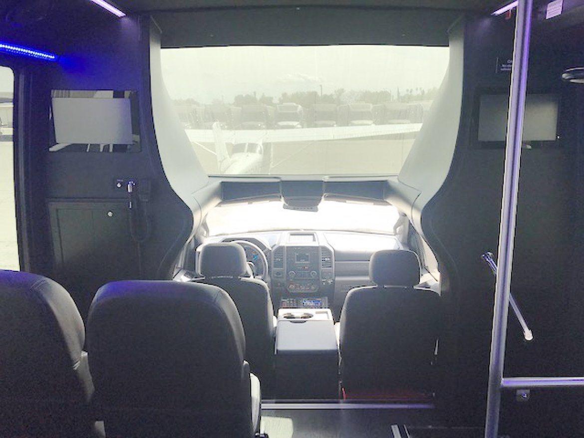 Shuttle Bus for Sale in Riverside, CA - Photo 10
