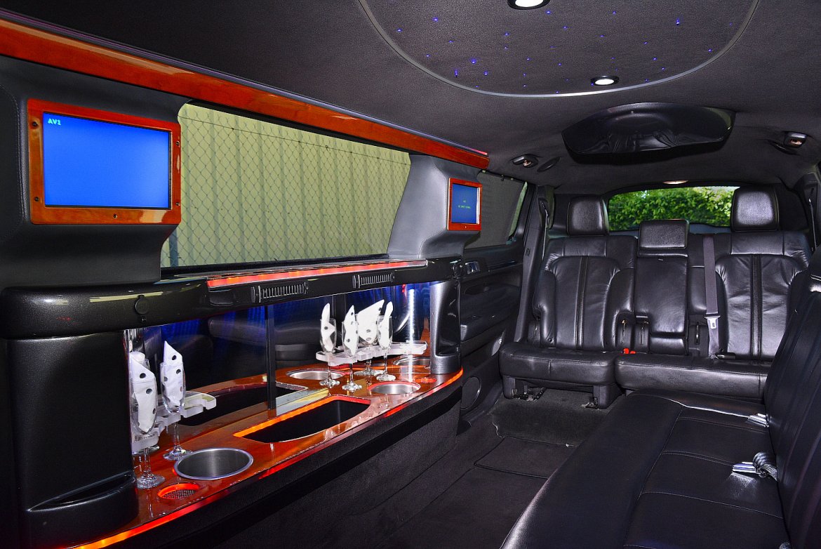 Limousine for Sale in Fontana, CA - Photo 12
