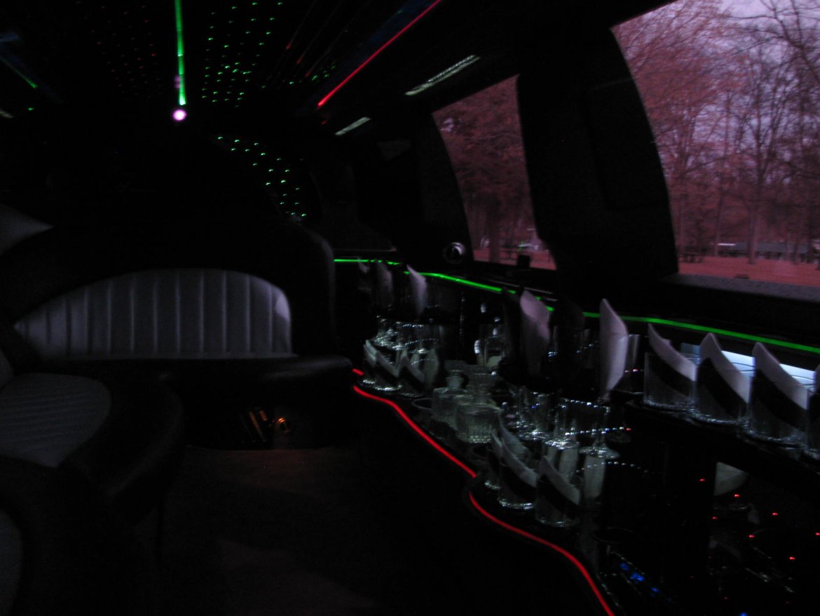 SUV Stretch for Sale in Nashville, TN - Photo 10