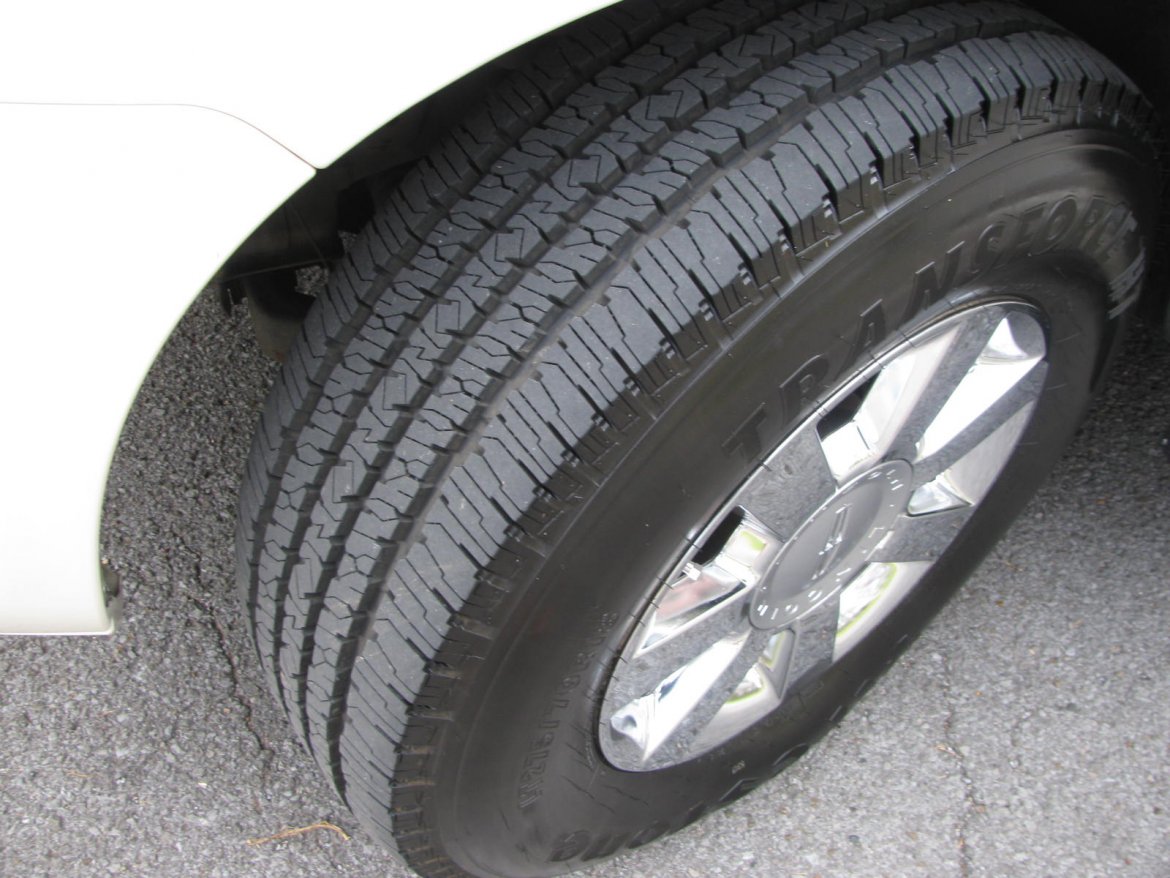 SUV Stretch for Sale in Nashville, TN - Photo 26