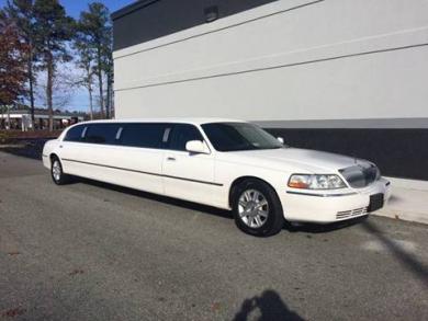 2007 Lincoln Town Car Limousine for Sale in Richmond, Virginia, US - Photo 3