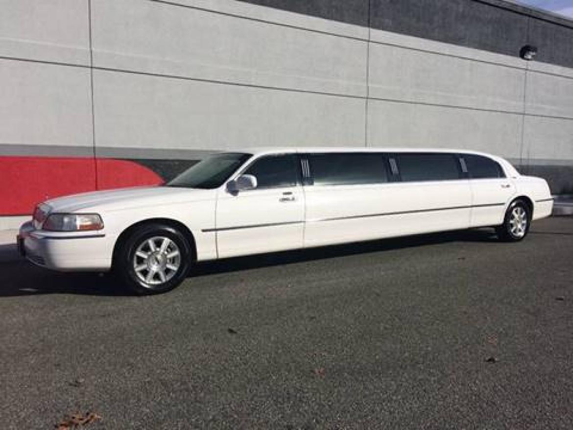 Photo of Limousine for sale: 2007 Lincoln Town Car 120" by DaBryan