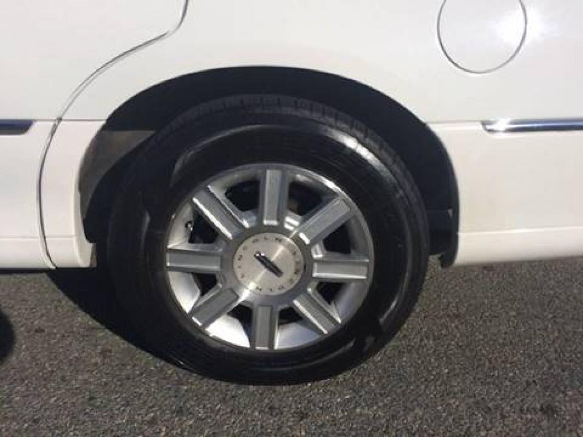 Photo of Limousine for sale: 2007 Lincoln Town Car 120" by DaBryan