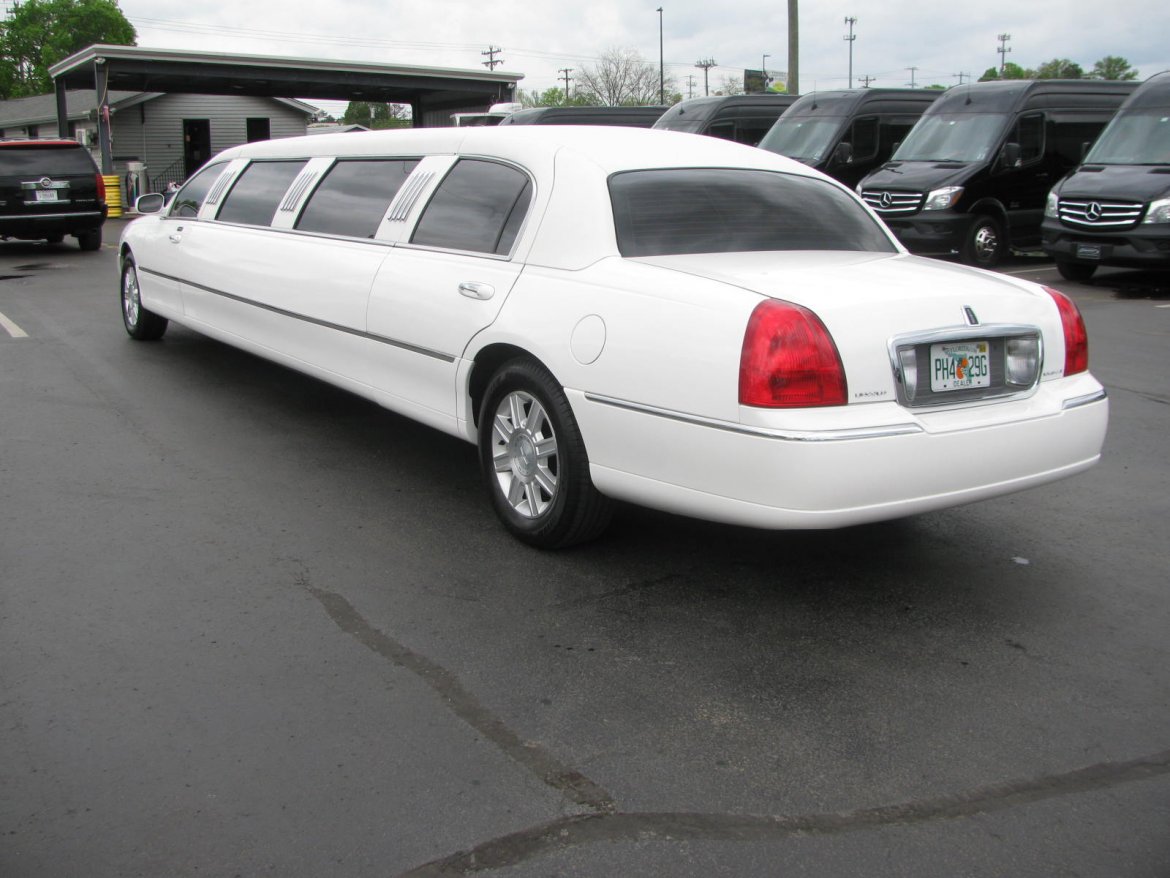 Limousine for Sale in Nashville, TN - Photo 4