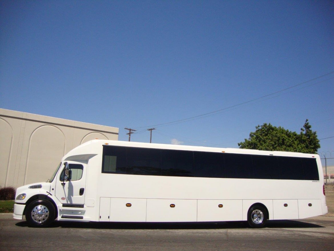 Executive Shuttle for Sale in Carson, CA - Photo 4