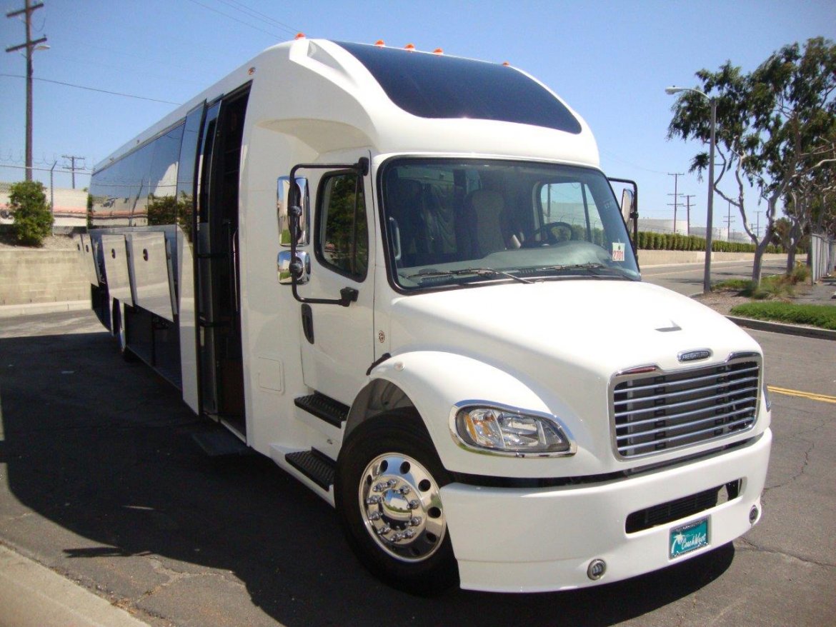 Executive Shuttle for Sale in Carson, CA - Photo 25