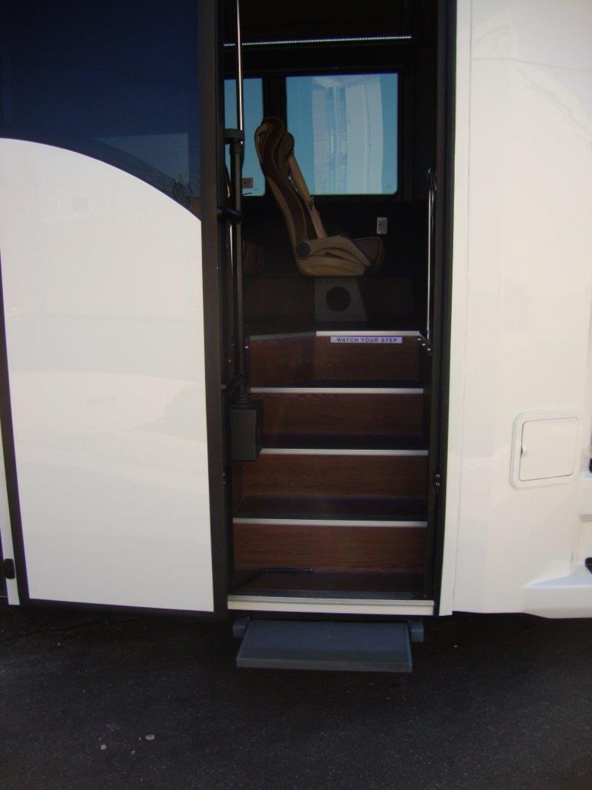 Executive Shuttle for Sale in Carson, CA - Photo 26