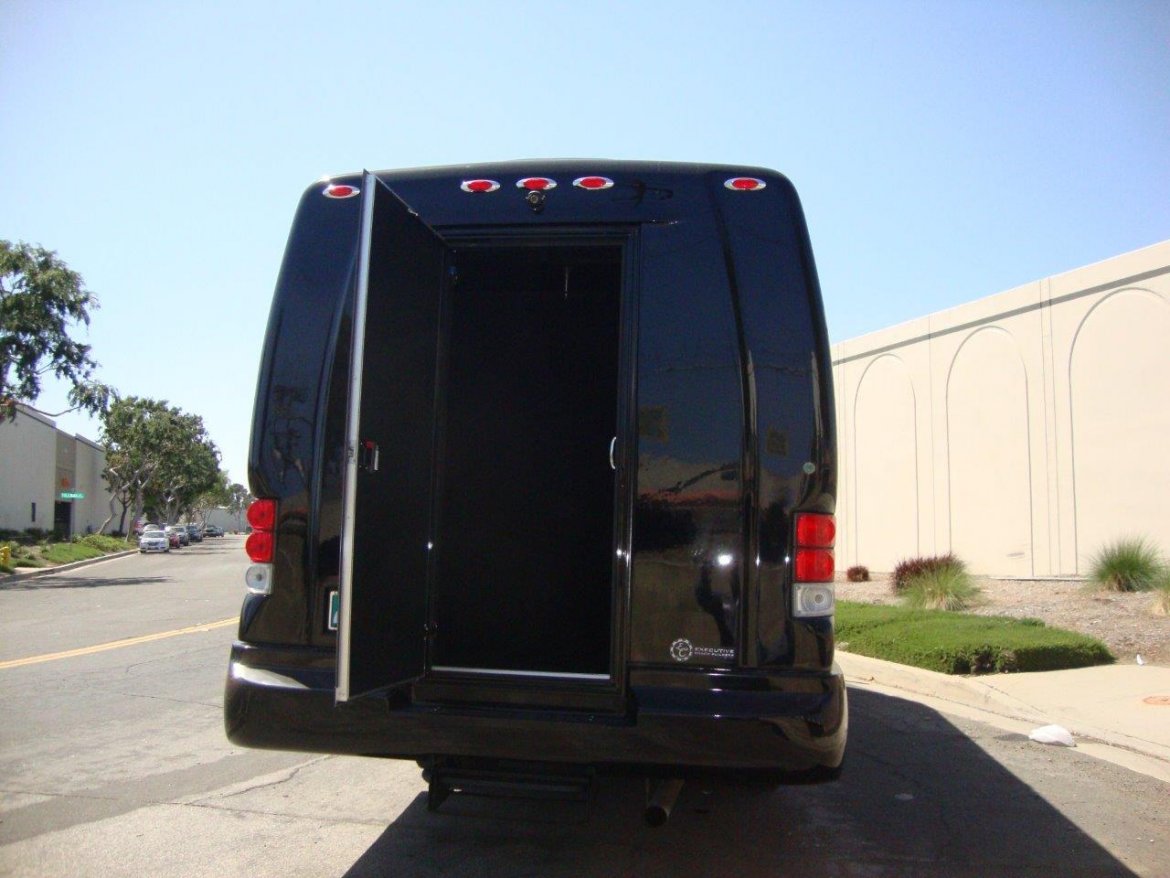 Shuttle Bus for Sale in Carson, CA - Photo 8