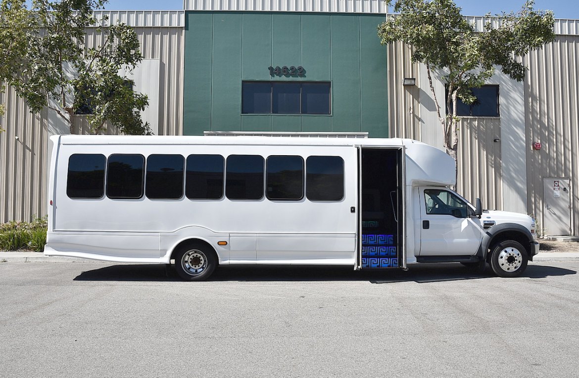 Limo Bus for Sale in Fontana, CA - Photo 5