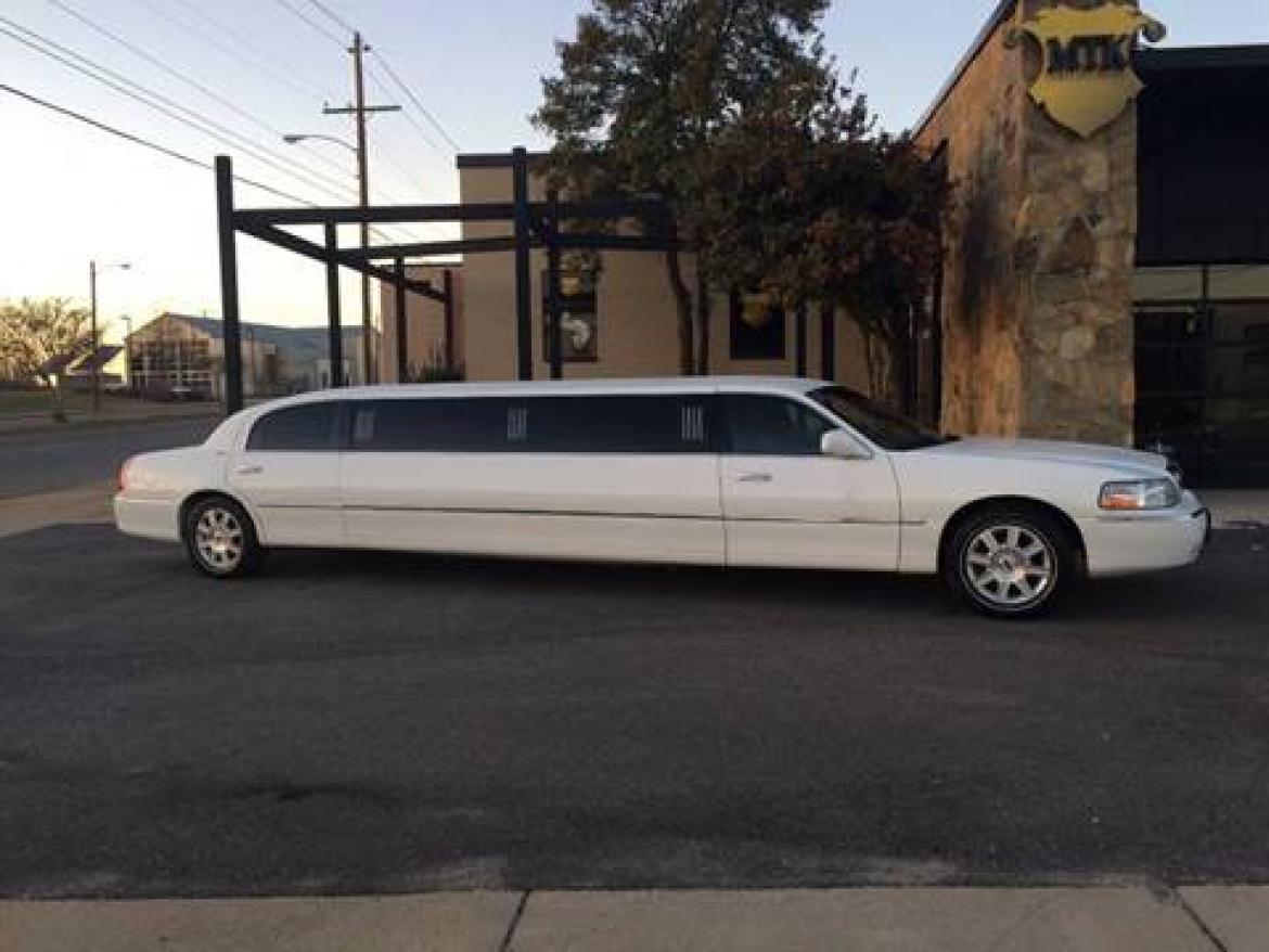 Photo of Limousine for sale: 2007 Lincoln Town Car 120" by Executive Coach Builders