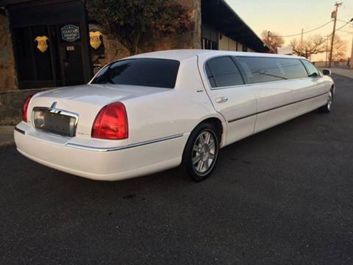 Photo of Limousine for sale: 2007 Lincoln Town Car 120" by Executive Coach Builders