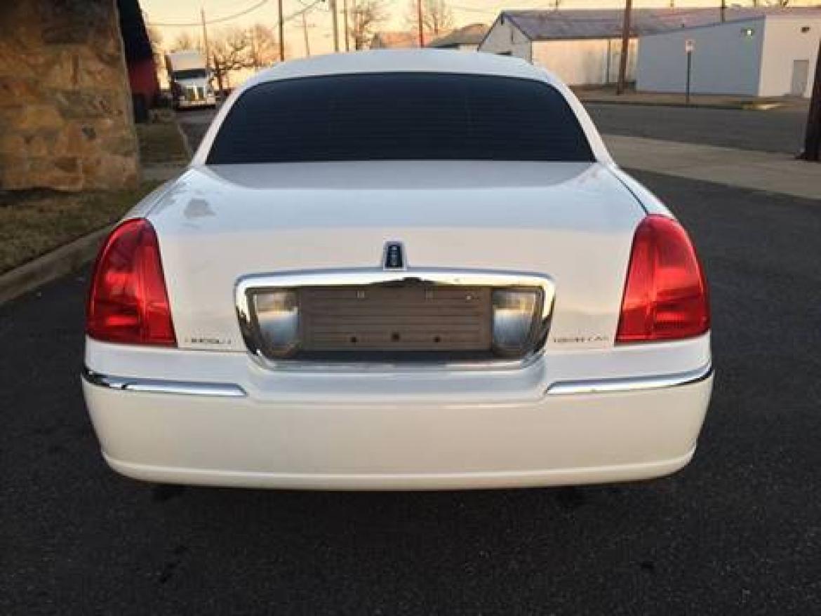 Photo of Limousine for sale: 2007 Lincoln Town Car 120" by Executive Coach Builders