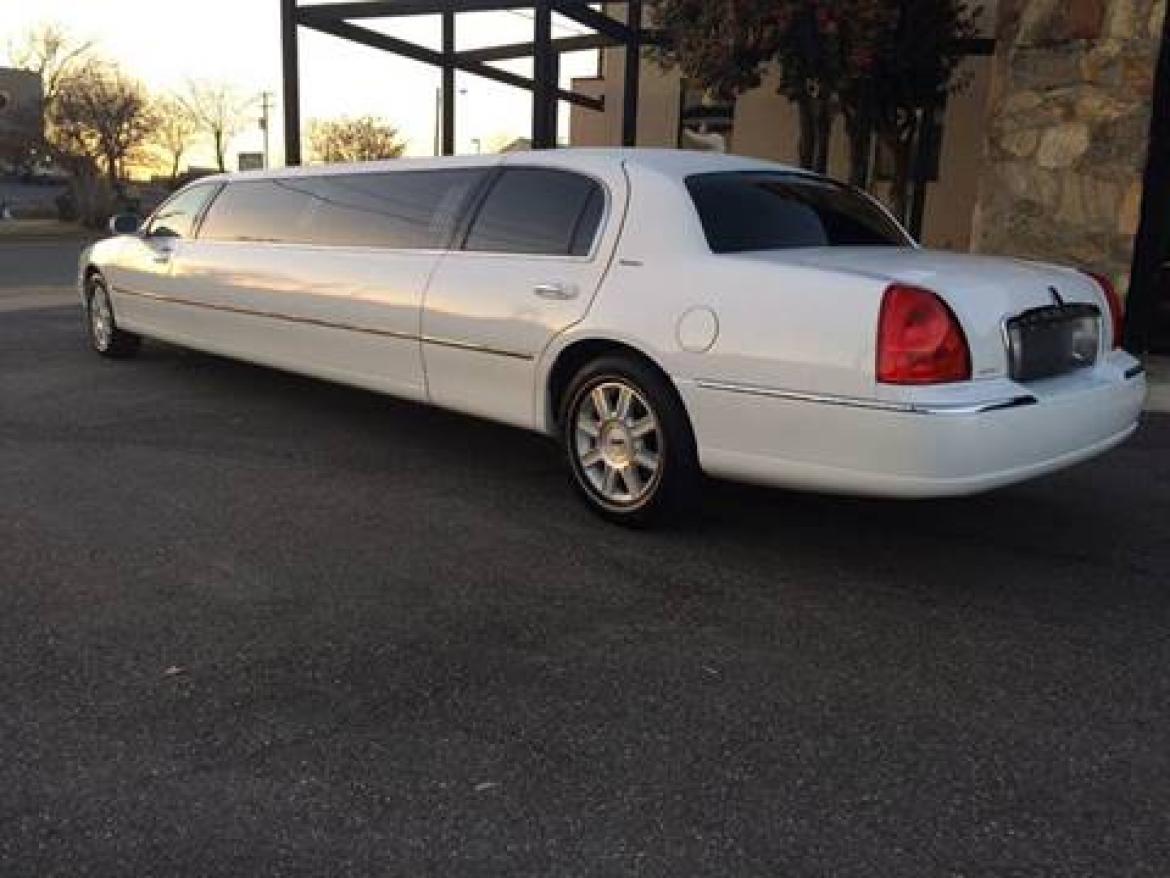 Photo of Limousine for sale: 2007 Lincoln Town Car 120" by Executive Coach Builders