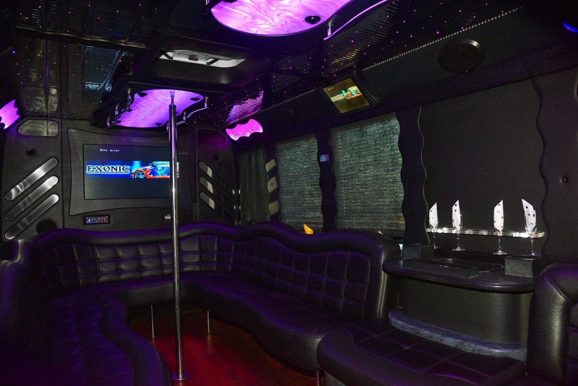 Limo Bus for Sale in Fontana, CA - Photo 12