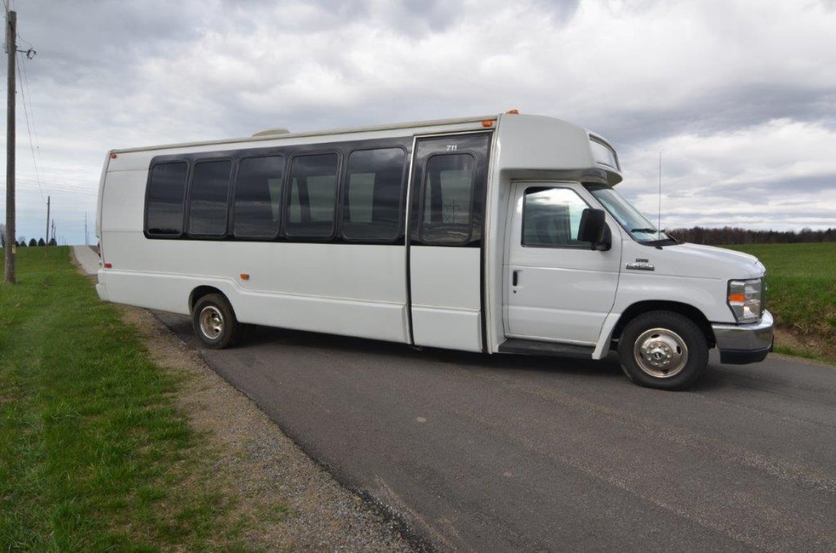 Limo Bus for Sale in North East, PA - Photo 3