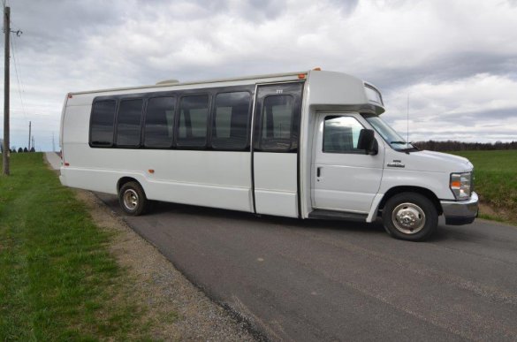 2011 Ford E-450 Limo Bus for Sale in North East, PA - Photo 3