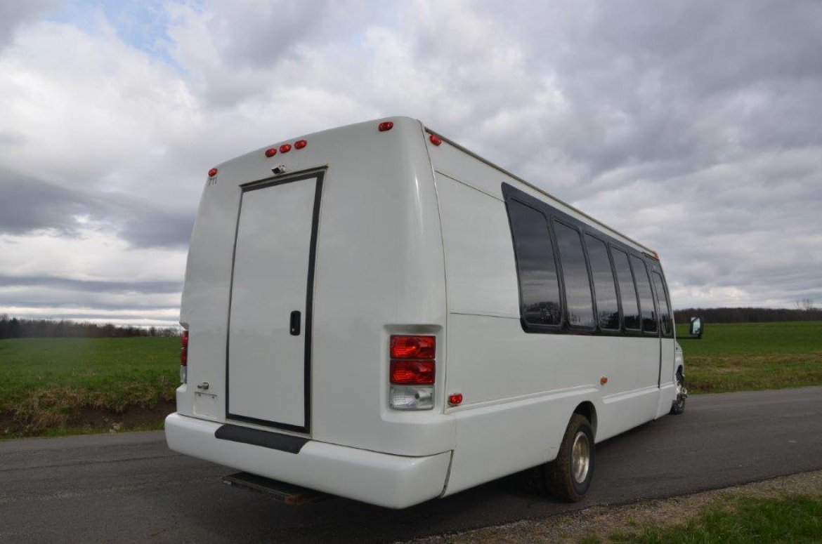 Limo Bus for Sale in North East, PA - Photo 4