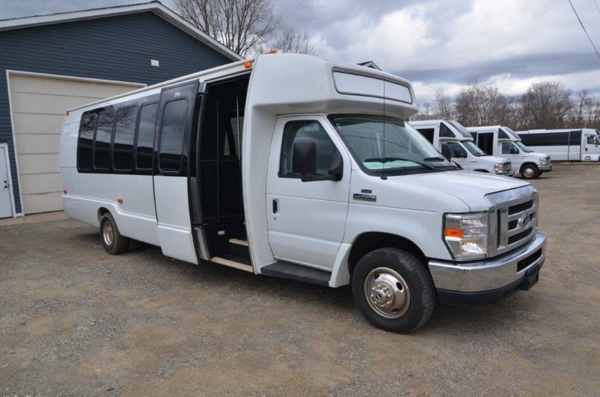 Limo Bus for Sale in North East, PA - Photo 18