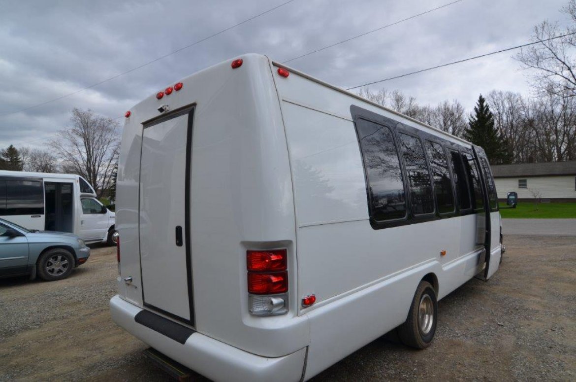 Limo Bus for Sale in North East, PA - Photo 21