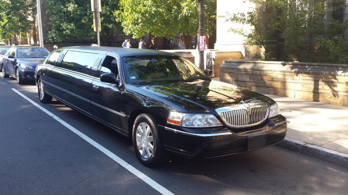 Limousine for Sale in Milford, CT - Photo 7