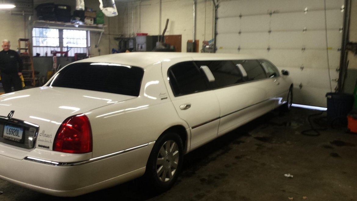 Limousine for Sale in Milford, CT - Photo 3