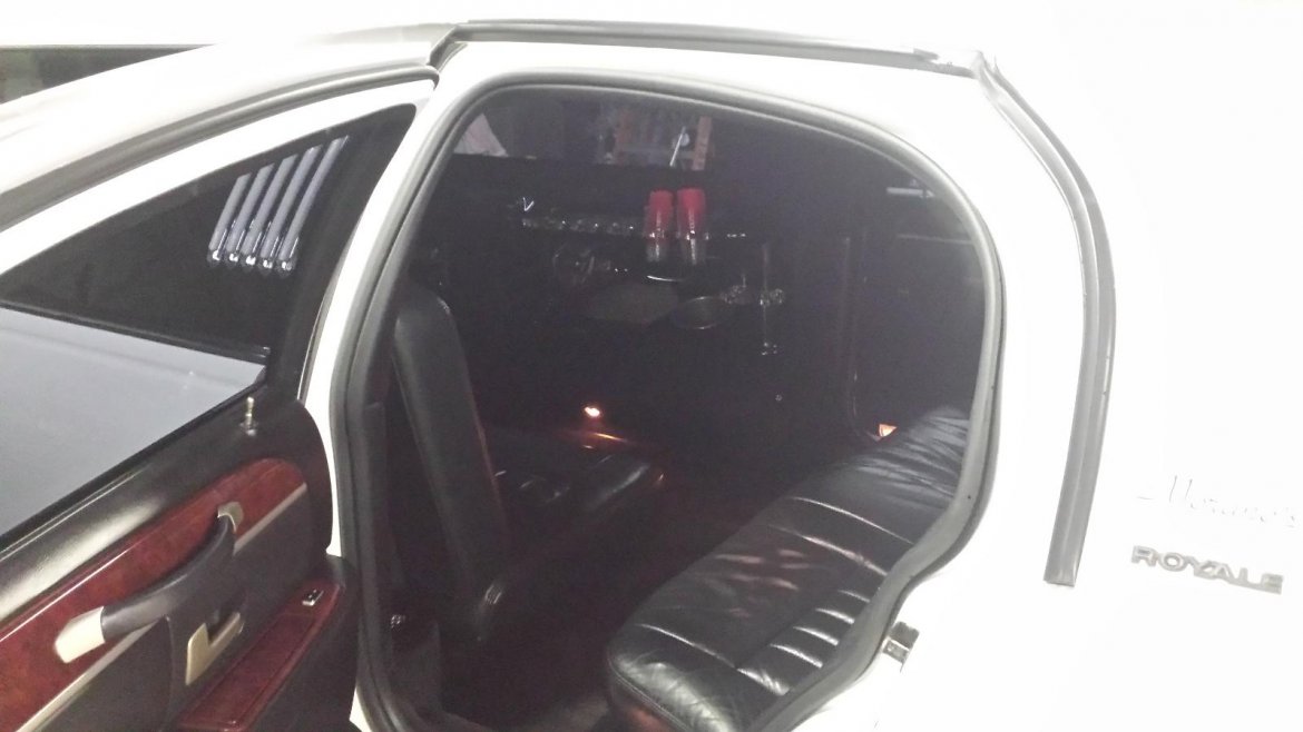 Limousine for Sale in Milford, CT - Photo 4