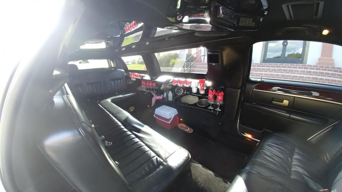 Limousine for Sale in Milford, CT - Photo 7