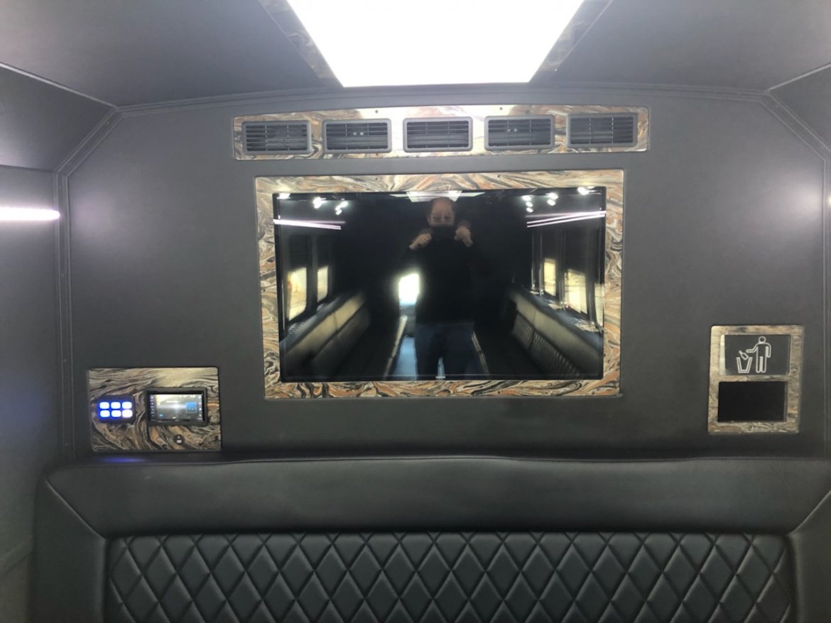 Limo Bus for Sale in Kingston, MA - Photo 6