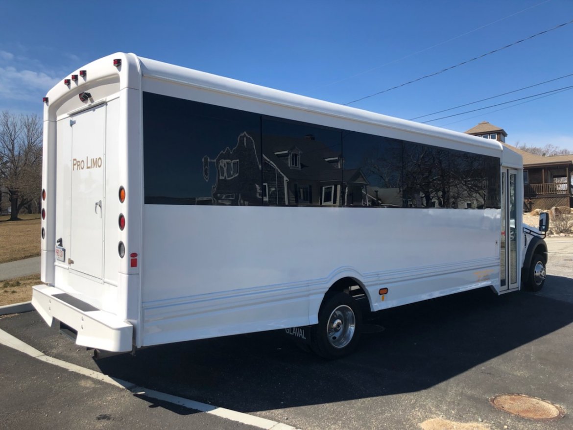 Limo Bus for Sale in Kingston, MA - Photo 4