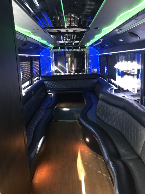 2010 GMC C5500 Limo Bus for Sale in Kings Park, NY - Main Photo