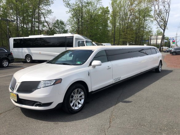 2015 Lincoln MKT 180" Limousine for Sale in Morganville, NJ - Photo 2
