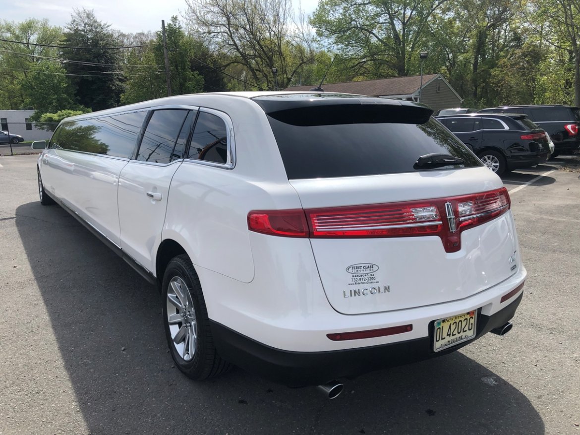 Limousine for Sale in Morganville, NJ - Photo 8