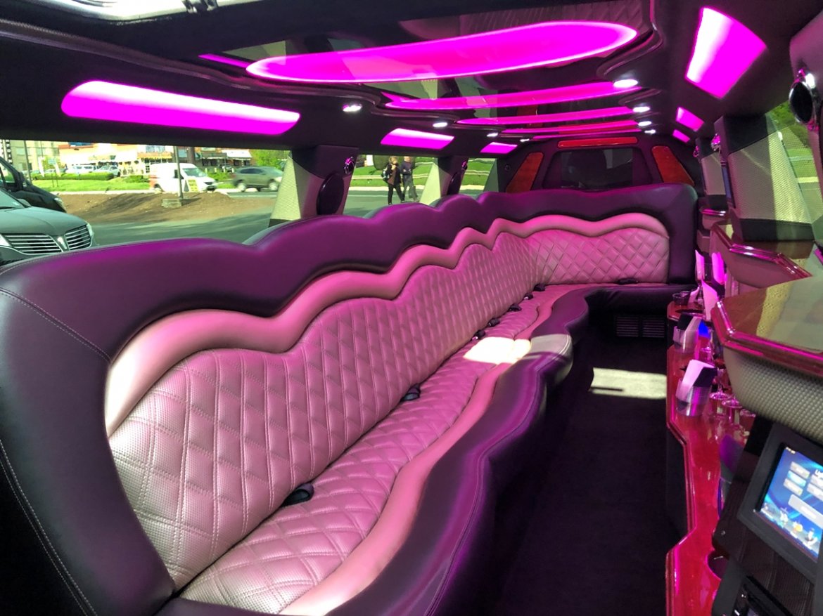 Limousine for Sale in Morganville, NJ - Photo 14