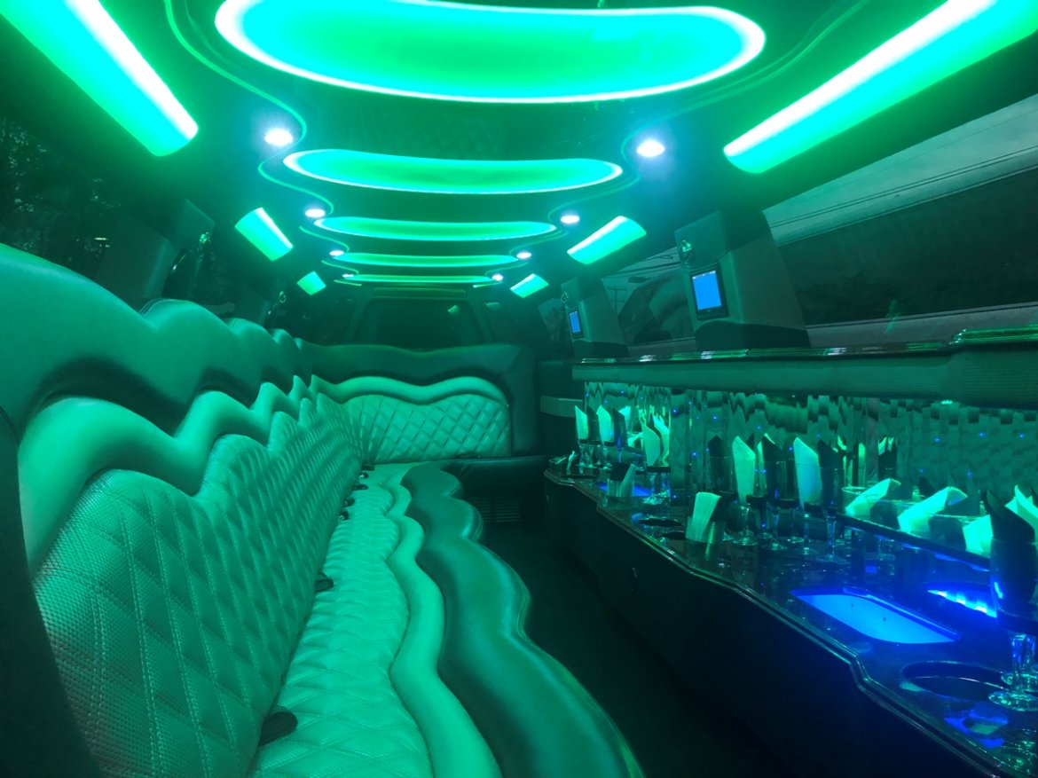 Limousine for Sale in Morganville, NJ - Photo 22
