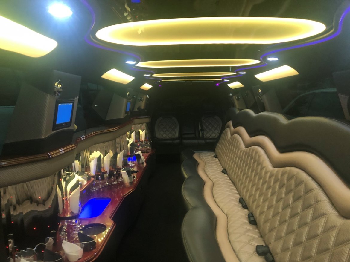 Limousine for Sale in Morganville, NJ - Photo 28